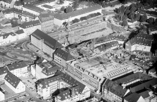 Freiburg: Großbaustellen, Tiefgarage Karlsplatz, Hertie, Kaiserstraße