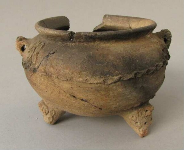 Clay vessel