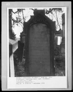 Grabstein von Caroline Levi, geborene Goldmann (+ 1887.03.10)