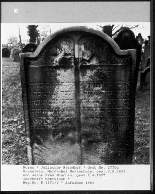 Grabstein von Mordechai Mettenheim (gestorben 1827.08.07) und seiner Frau Minchen (gestorben 1827.04.02)