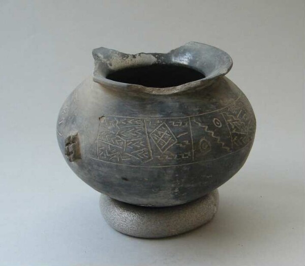 Clay vessel