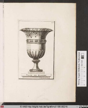 VASE DE MARBRE
