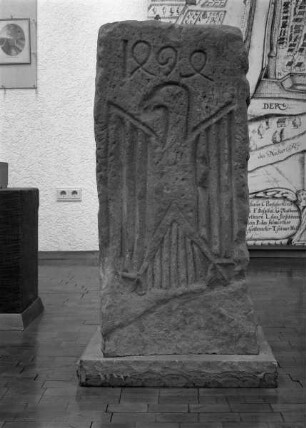 Grenzstein mit Adler
