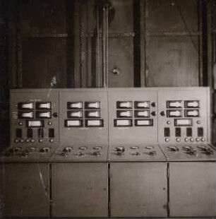 Kessel 11, Schalttafel