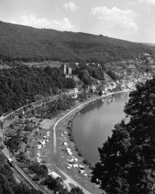 Neckarsteinach. Blick von der Hinterburg auf den Neckar