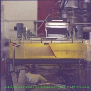Mischabsetzer (Mixer-Settler) im Institut für Heiße Chemie (IHCh)