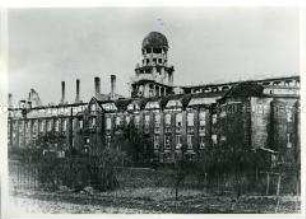 Der zerstörte Beyer-Bau der Technischen Hochschule Dresden