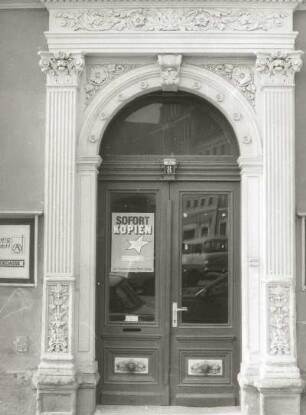 Annaberg-Buchholz, Markt 8. Wohnhaus. Eingangsportal