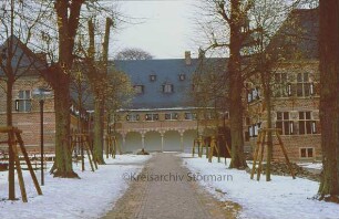 Schloß Reinbek: Lindenallee