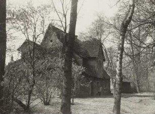 Leutzsch, Am Wasserschloss : Leipzig-Leutzsch. Ländliches Wohnhaus mit Scheune und Nebengebäude, Am Wasserschloss. Eingangsseite des Wohnhauses