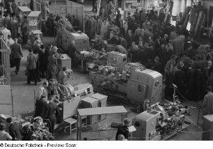 Maschinen auf der Leipziger Herbstmesse 1954
