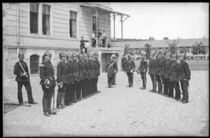 Dresden. Kaserne des Königlich Sächsischen 4. Feldartillerie-Regiments No. 48, Wachaufzug
