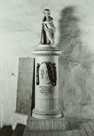 Grabmal G. E. F. Knoch
