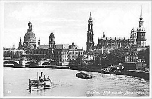 Blick von der Marienbrücke über die Elbe gegen Augustusbrücke, Brühlsche Terrasse, Frauenkirche, Ständehaus, Hofkirche, Schloßturm und Hotel Bellevue