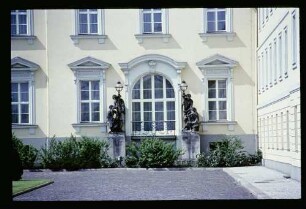 Schloss Bellevue 1.5.65.