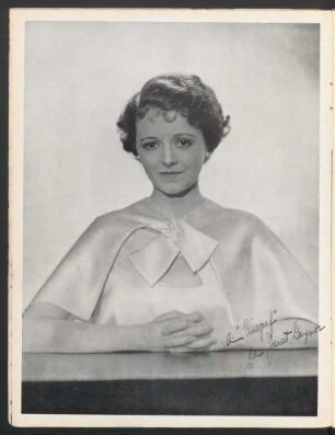 Janet Gaynor - [Fotografía con la firma de la actriz]