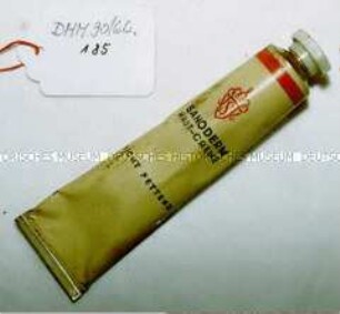 Tube mit Haut-Creme "Sanoderm"
