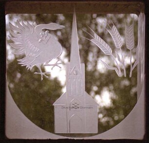 Kreistagssitzungssaal: Fensterfront: Wappen der Gemeinde Siek