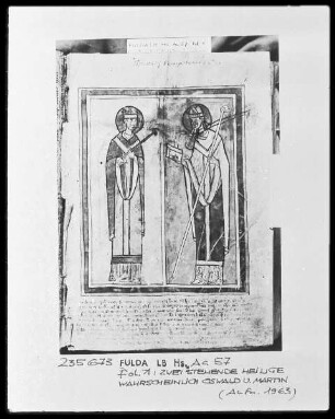 Hymnar und Psalter — Psalterium cum Canticis — Zwei stehende Heilige, wahrscheinlich Oswald und Martin, Folio 1recto