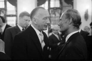 Freiburg: Kaufhaus, Prof. Druckrey, Oberbürgermeister