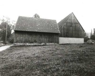 Lichtenberg, Trassenweg 29. Gehöft. Wirtschaftsgebäude und Wohnstallhaus. Straßenansicht mit Zufahrt