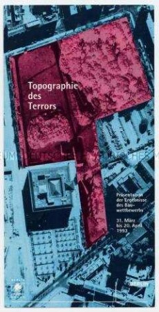Einladungskarte zur Eröffnung der Ausstellung der Ergebnisse des Bauwettbewerbes der Stiftung Topografie des Terrors