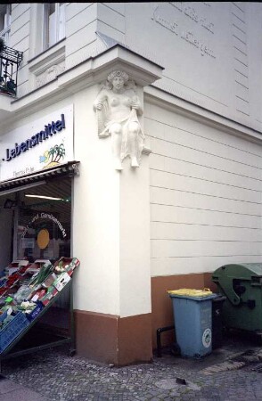 Berlin-Buchholz : In Berlin-Buchholz, Hauptstrasse