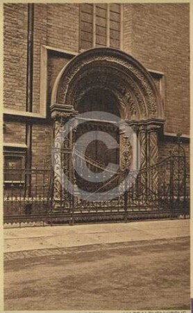 Romanisches Südportal der Magdalenenkirche Breslau