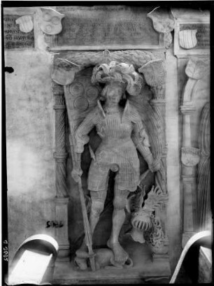 Schwaigern Evangelische Stadtkirche (ehemals Sankt Johannes Baptistkirche) Grabstein Georg Wilhelm