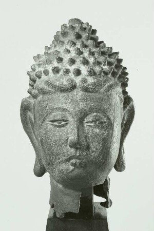Kopf einer Buddha-Figur
