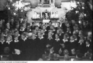 Dresden, Weixdorf. Dresdner Kreuzchor. Weihnachtskonzert mit Rudolf Mauersberger in der Dorfkirche, Dezember 1945
