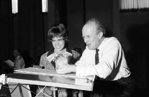 Donaueschingen: Donaueschinger Musiktage; Ernest Bour am Pult mit Renate Fischer