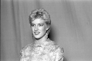 Vorstellung der Frisurenmode für Herbst/Winter 1981/82 durch die Friseurinnung Karlsruhe in der Badnerlandhalle