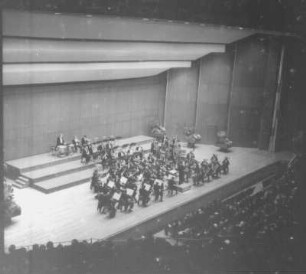 5. Zyklus-Konzert (Franz-Schubert-Zyklus) der Dresdner Philharmonie unter Leitung von Johannes Winkler mit Magdalena Rezler als Solistin (F. Schubert: Sinfonie Nr. 1; M. Karlowicz: Violinkonzert A-Dur op. 8; F. Mendelssohn Bartholdy: 4. Sinfonie). Kulturpalast Dresden, 07.02.1979