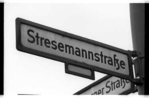 Kleinbildnegativ: Stresemannstraße, 1985