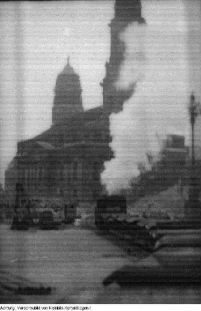 Dresden. Die Trümmerbahn auf Dresdens Straßen, um 1945/1946