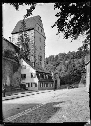 Schwäbisch-Hall. Stadtbefestigung mit Crailsheimer Tor