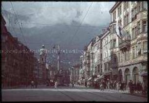Auf der Maria-Theresien-Straße in Innsbruck