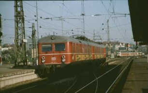 Ludwigsburg Gleis 3 elTw 425 110
