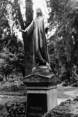 Darmstadt, Alter Darmstädter Friedhof I B 106