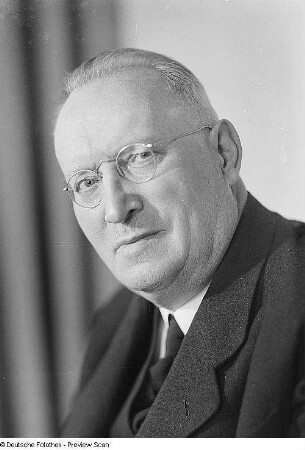 Porträt Mann mit Brille