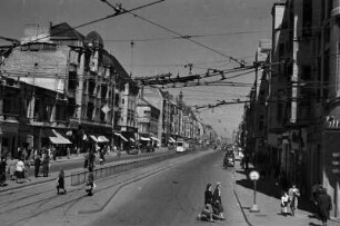 Zerstörtes Berlin : Berlin-Steglitz. Schloßstraße Ecke Albrechtsstraße. Straßenbild