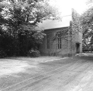 Cottbus-Schmellwitz. Nordfriedhof (1870 angelegt). Friedhofskapelle (1929; Walter)