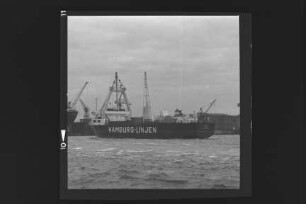 Fjell (1976), Russ, Ernst.- Schiffahrt- u. Assekuranz-Ges. E. Russ & Co., Hamburg
