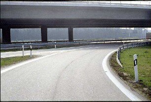 Ausfahrt aus Kreisel West (Schwetzingen Richtung Heilbronn) zu Nebenfahrbahn West (Mannheim Richtung Heilbronn)