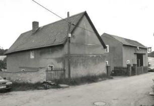 Medingen, Rosenthal 19. Wohnhaus mit Seitengebäude (1801/1815) Straßenansicht