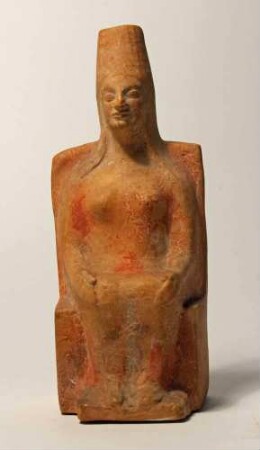 Thronende Frau