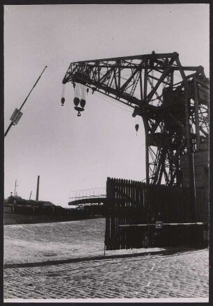 Kran am Hamburger Hafen