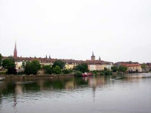 Würzburg: Mainufer mit Turm der Marienkapelle
