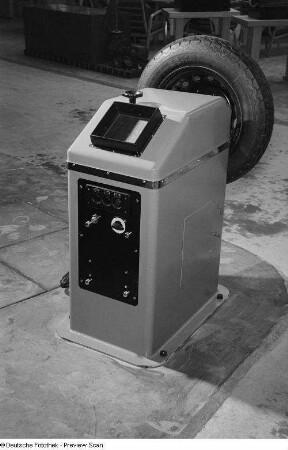 Meßtechnisches Gerät auf der Leipziger Herbstmesse 1954